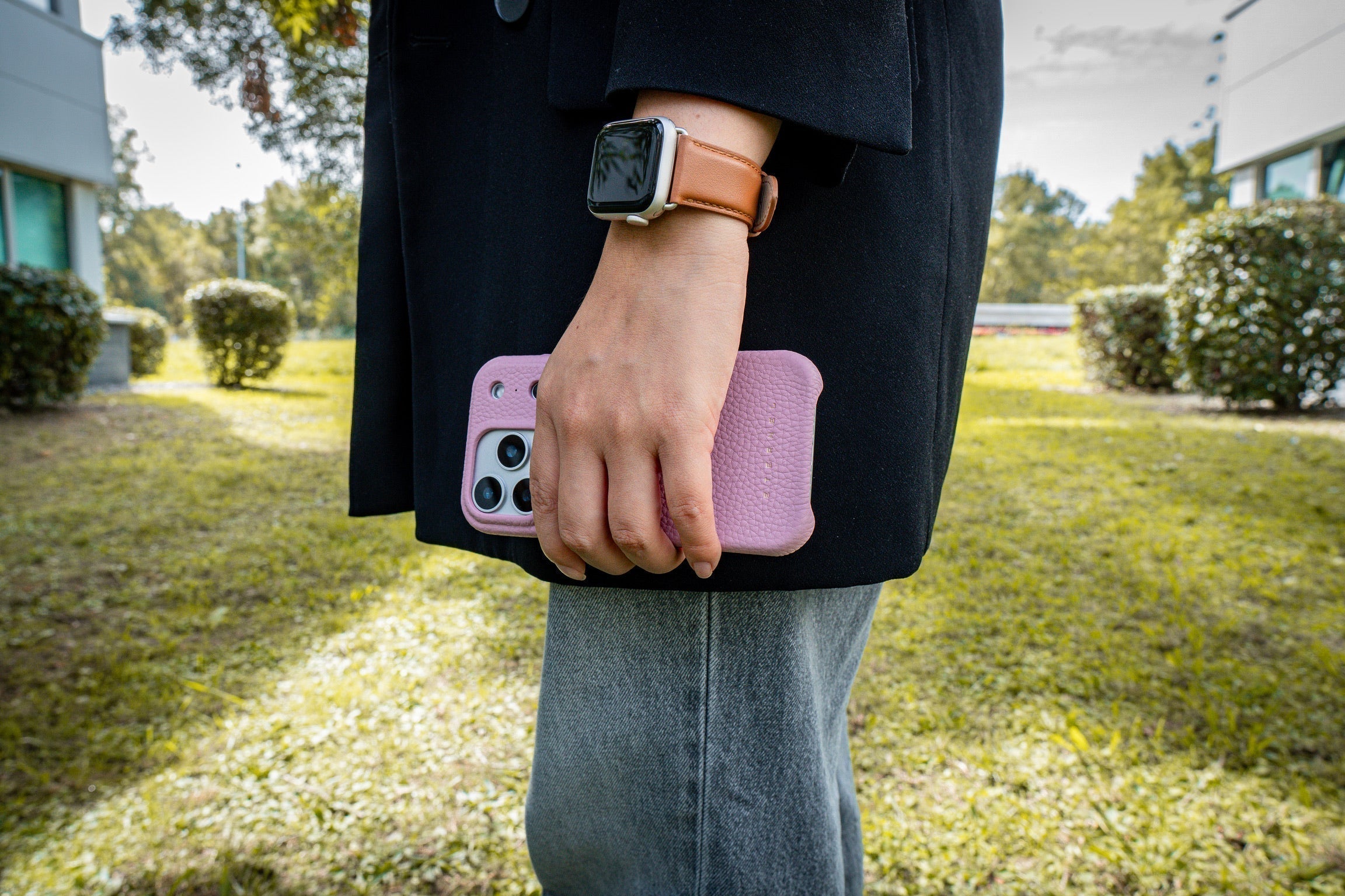 Accessoires ETERNEL : les idées cadeaux haut de gamme pour les passionnés d’Apple