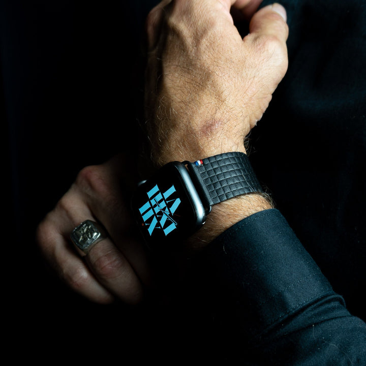 Carbone - Apple Watch Armband aus Leder mit Schachbrettmuster 46 / 49 mm