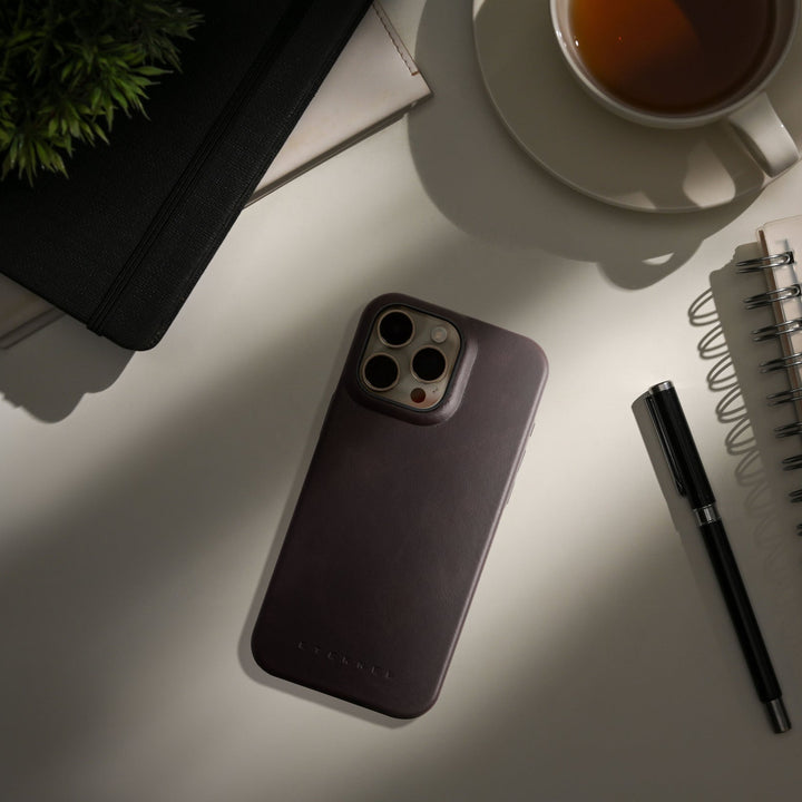 Coque Arsene cuir pleine fleur - iPhone 16 Pro - Cognac