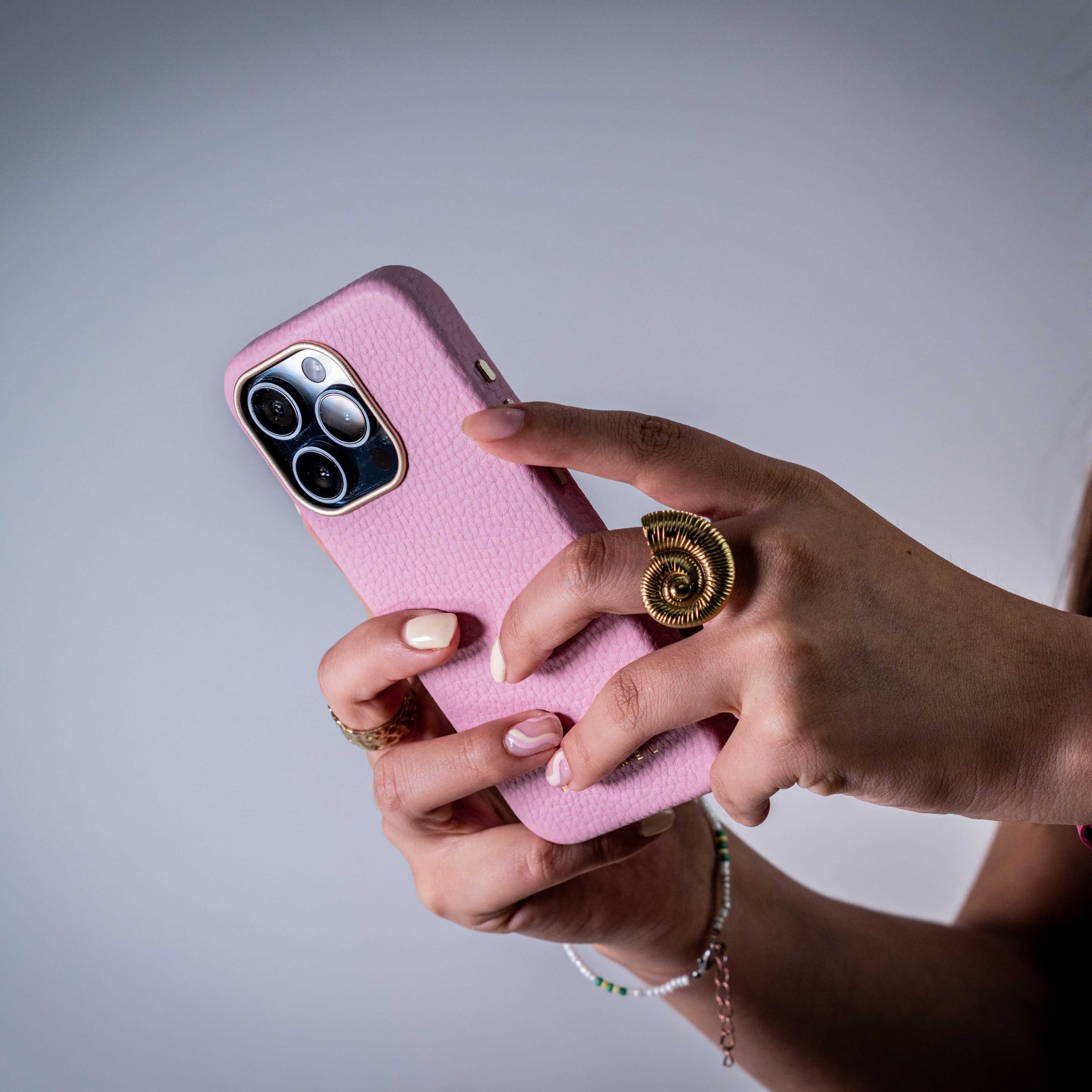 Elise Grained Leather Case – iPhone 15 Pro Max – Pink - ETERNEL